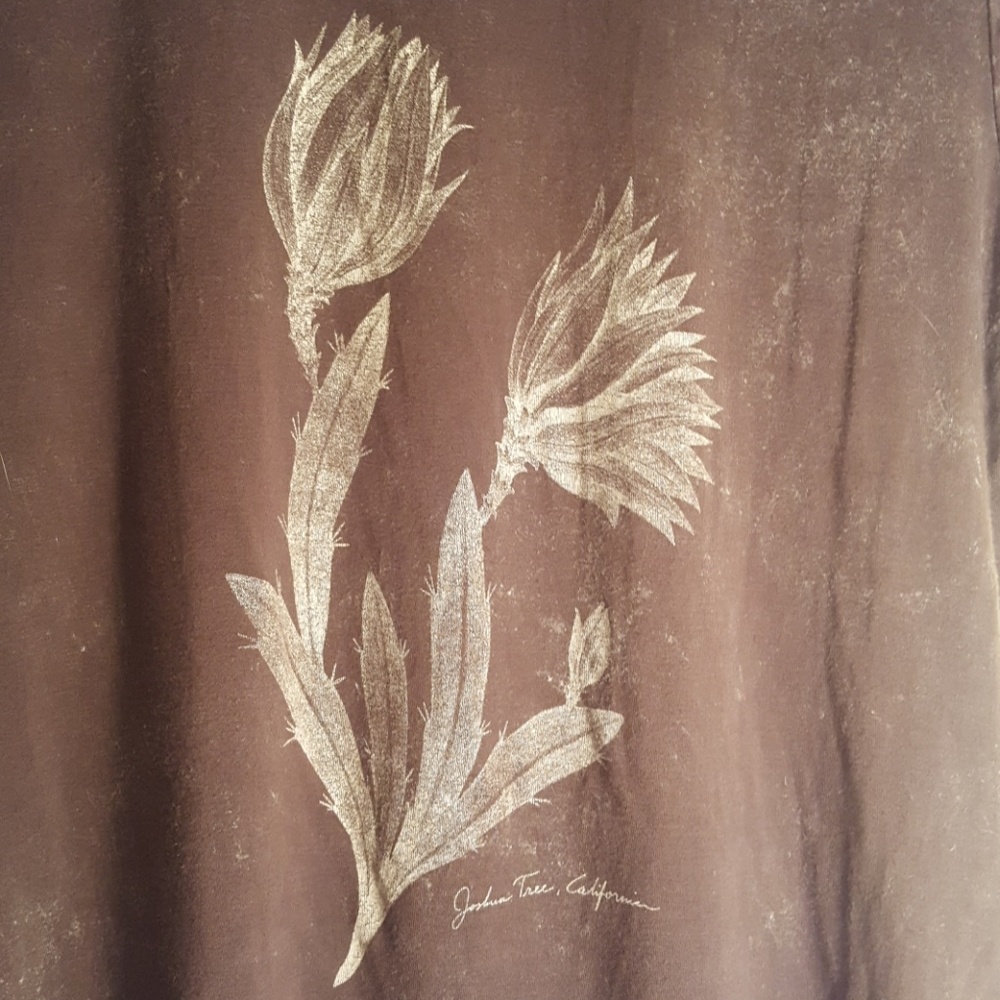 Shirt - Picture 3 of 3